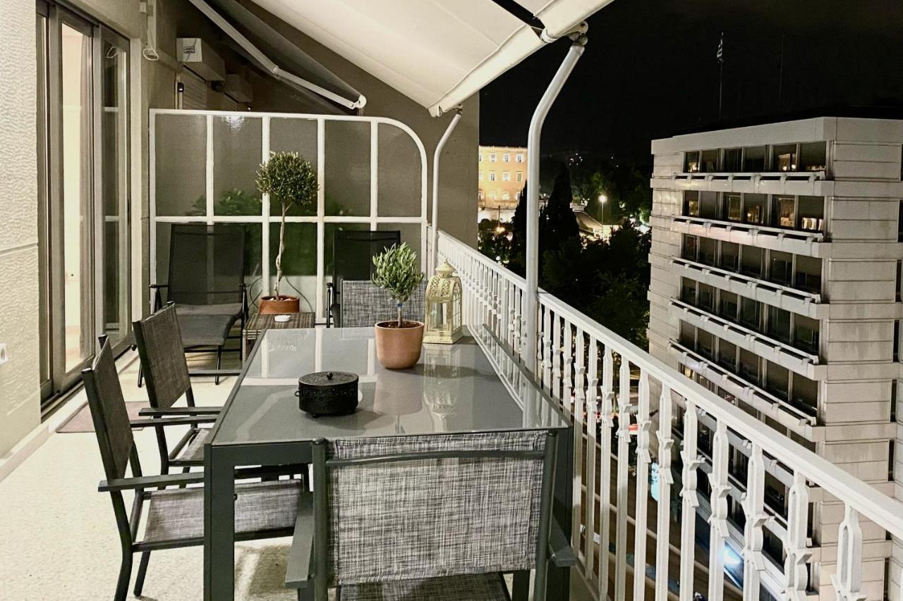 Parthenon And Syntagma Square View Apartment Athén Kültér fotó