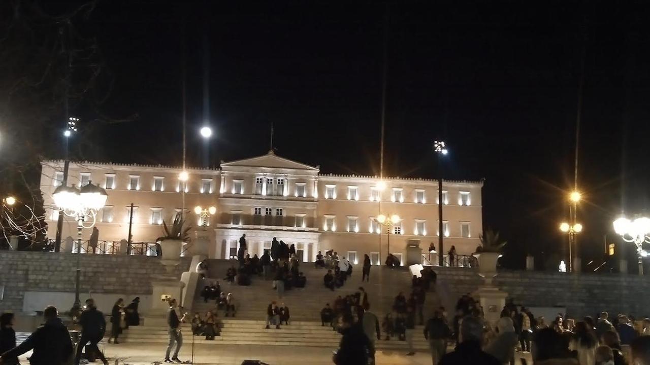 Parthenon And Syntagma Square View Apartment Athén Kültér fotó