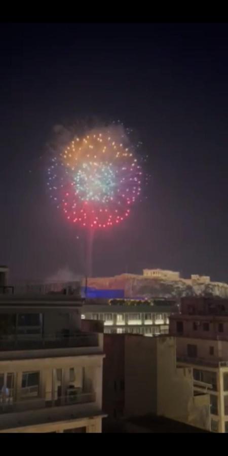 Parthenon And Syntagma Square View Apartment Athén Kültér fotó